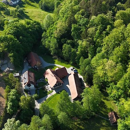 Domacija Seruga Countryside Hotel Novo Mesto Kültér fotó