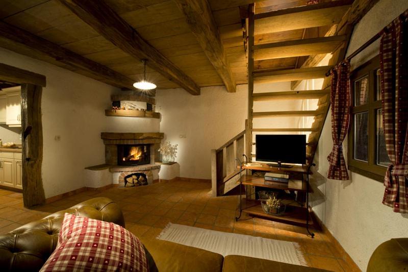 Domacija Seruga Countryside Hotel Novo Mesto Kültér fotó