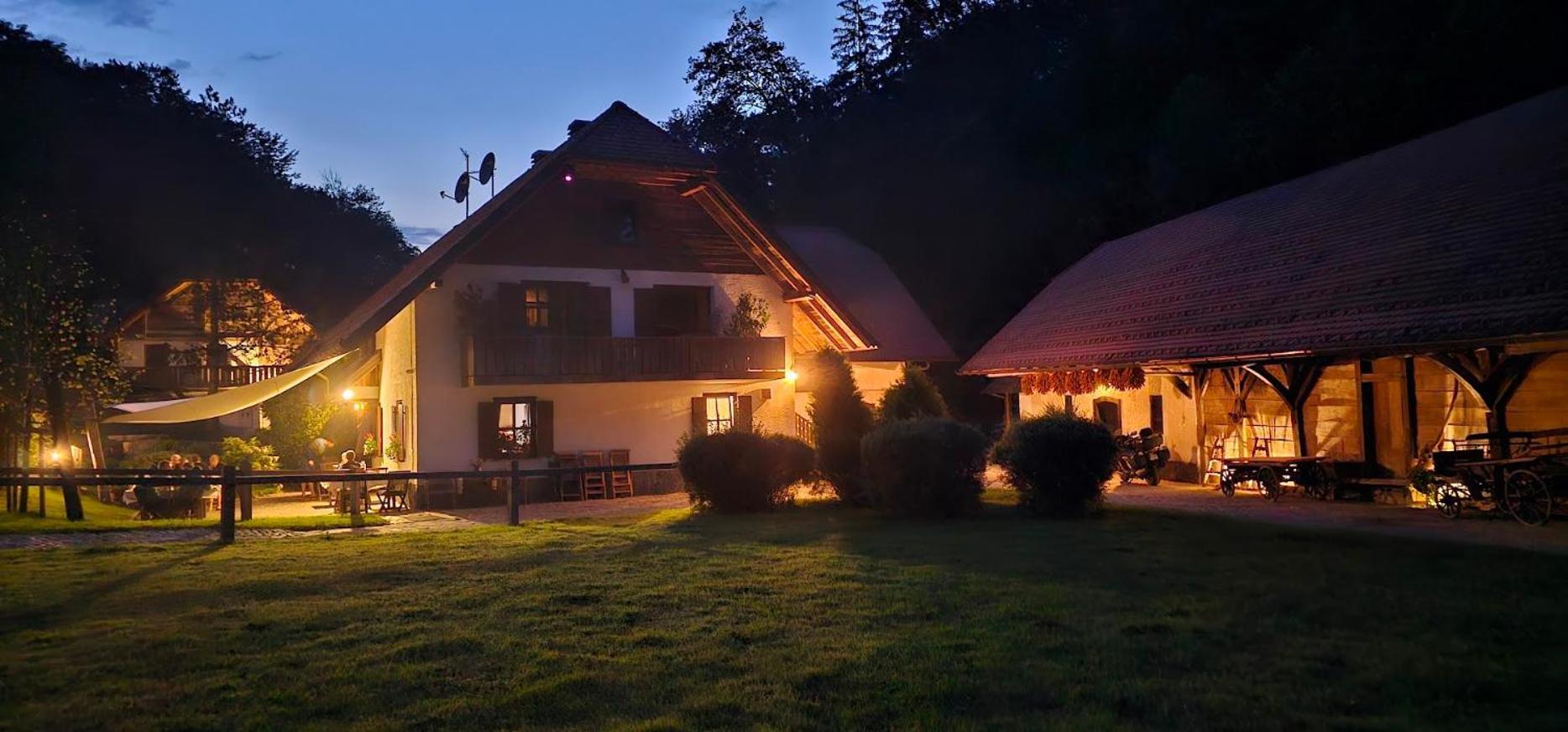 Domacija Seruga Countryside Hotel Novo Mesto Kültér fotó