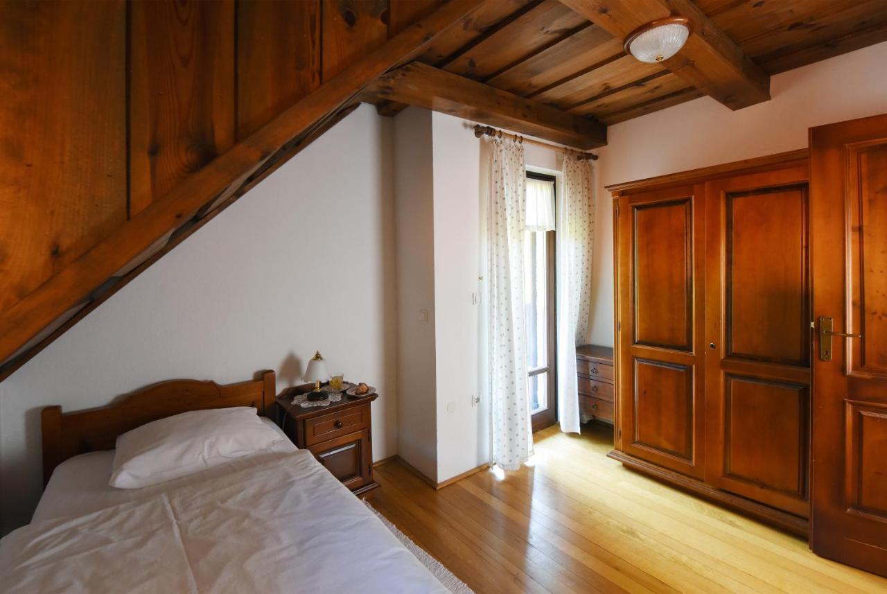 Domacija Seruga Countryside Hotel Novo Mesto Kültér fotó